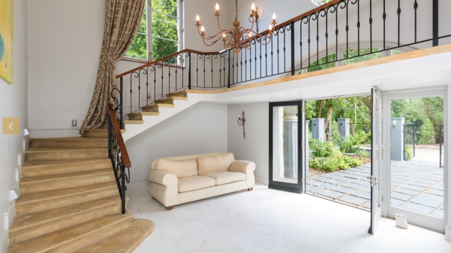 To Let 7 Bedroom Property for Rent in Constantia Western Cape